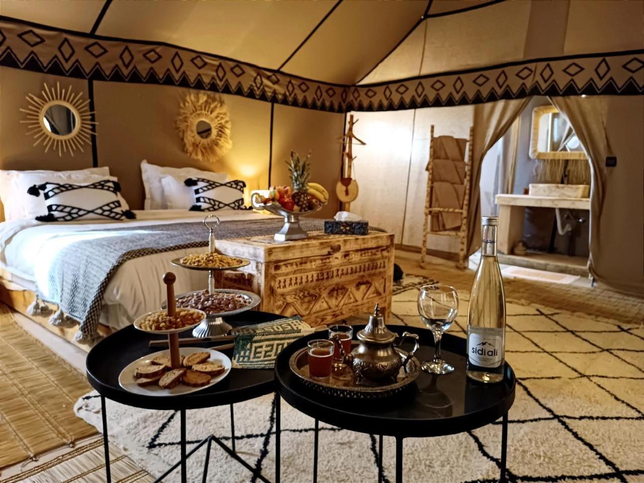 Merzouga Traditional Luxury Camp Zewnętrze zdjęcie